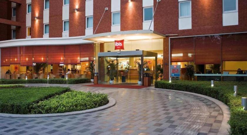 Ibis Chengdu Yongfeng Hotel Kültér fotó